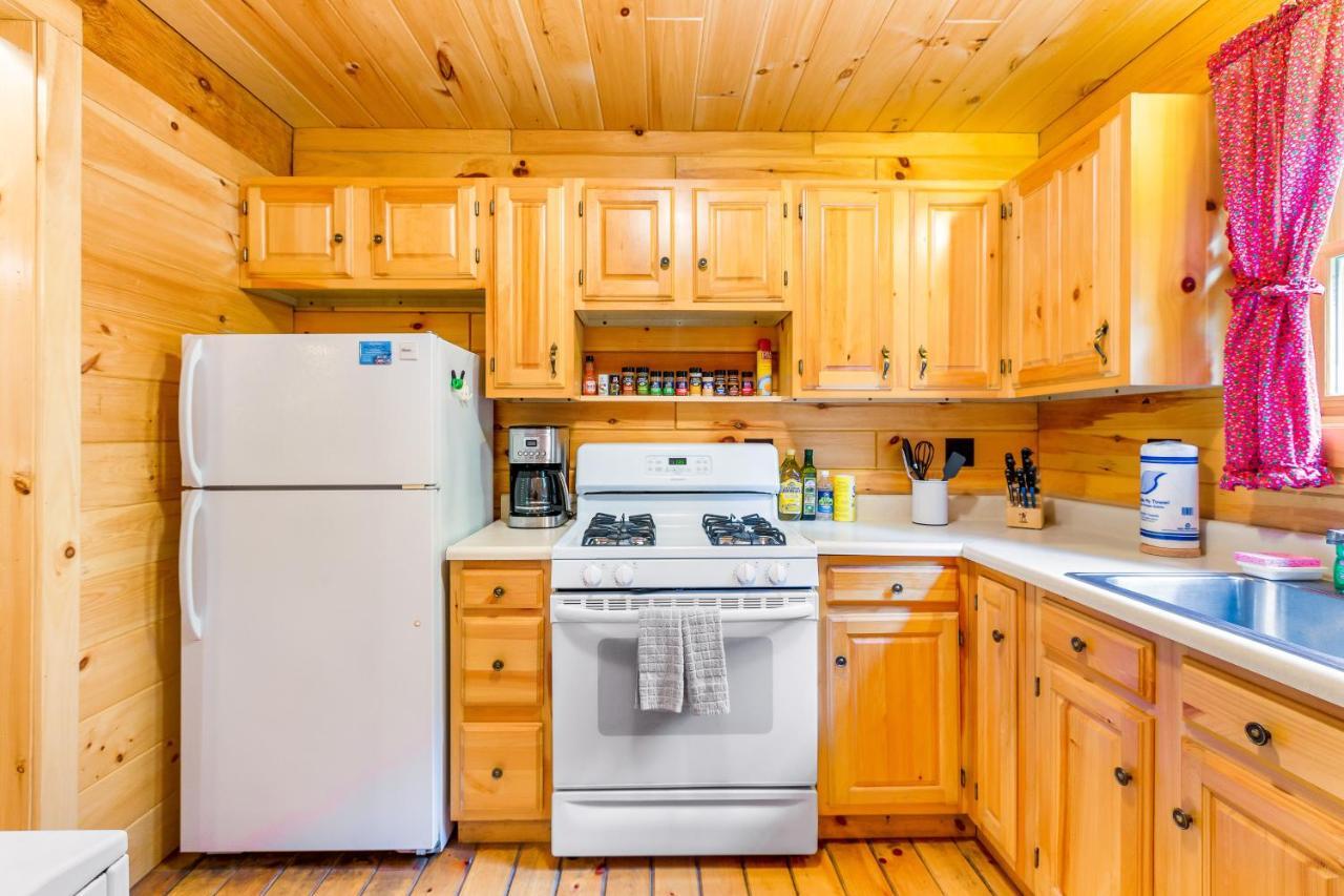 Lost Pond Cabin Schroon Lake Экстерьер фото