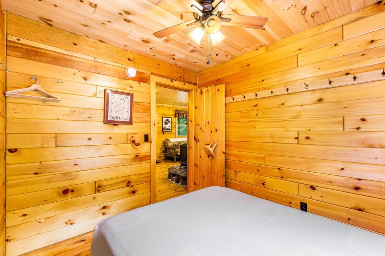 Lost Pond Cabin Schroon Lake Экстерьер фото