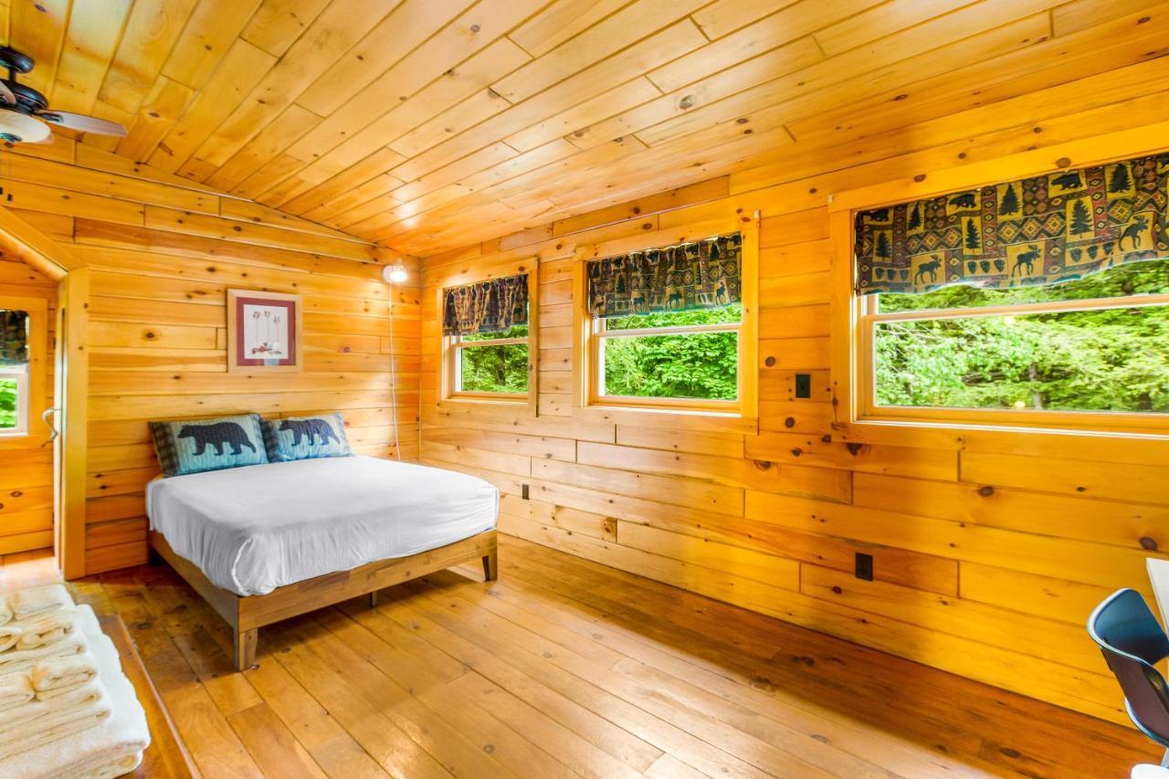Lost Pond Cabin Schroon Lake Экстерьер фото